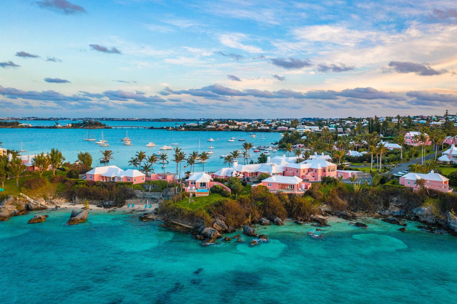 Utsikt över en by på Bermuda