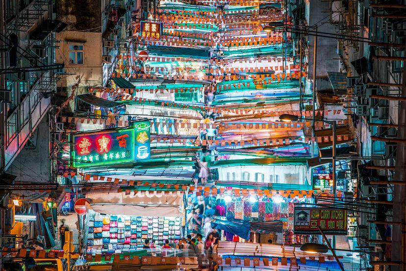The shopping world in Hong Kong is vast – check out our tips for getting the best bang for your buck © 
DuKai photographer / Lonely Planet