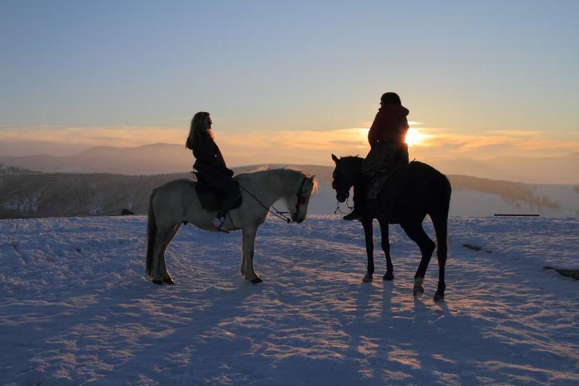 Winter horse riding on the slopes of Zlatibor @ courtesy of National Tourism Organisation of Serbia
