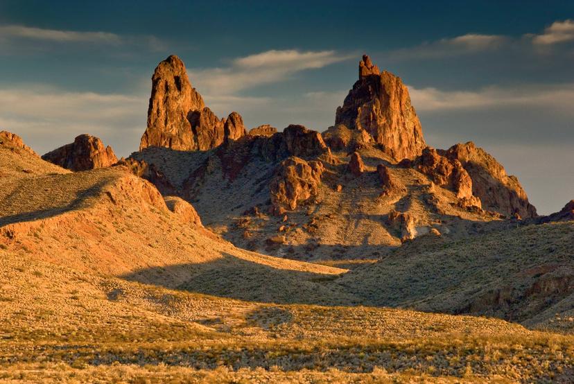 Mule Ears Peaks at sunset in Big Bend National Park © Witold Skrypczak / Alamy Stock Photo