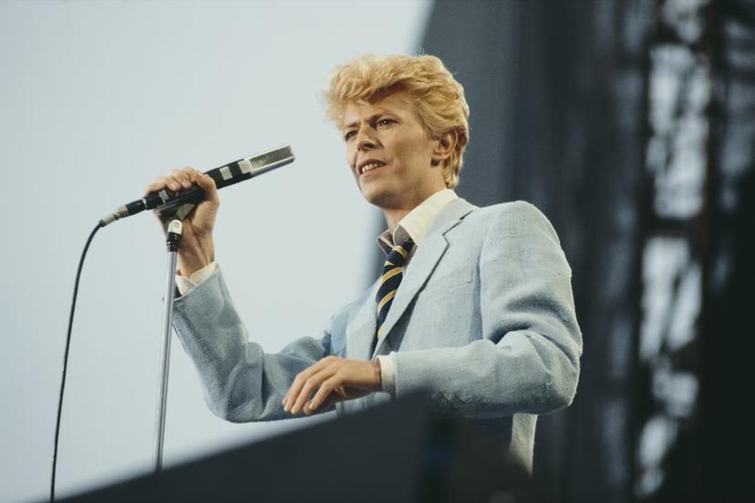 David Bowie performing during his Serious Moonlight World Tour at Vorst Forest Nationaal in Brussels in 1983 © Michael Putland/Getty Images