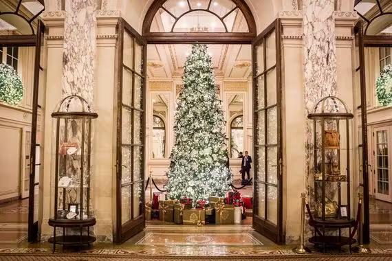 The Plaza Hotel is a classic choice for a magical Christmas Eve © Plaza Hotel